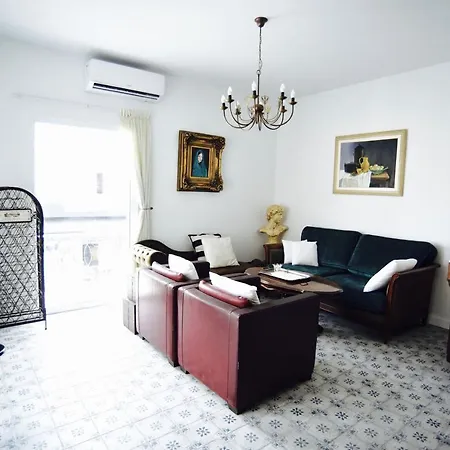 Amazing Design By The Beach * Larnaca